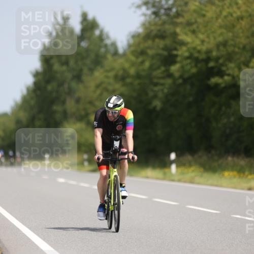 22.06.2025 - Viking Triathlon Yannick Fuchs http://msf.ph/oto/8104333 22.06.2025 12:07:41 Radfahren 11, 33, 97, 179, 382, 420, 556 meine-sportfotos.de