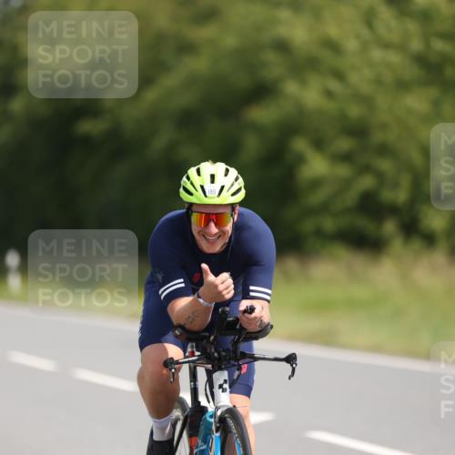 22.06.2025 - Viking Triathlon Yannick Fuchs http://msf.ph/oto/8104336 22.06.2025 11:28:00 Radfahren 86, 180, 454, 513, 639 meine-sportfotos.de