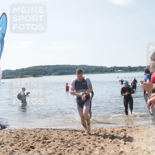 22.06.2025 - Viking Triathlon MichiJ http://msf.ph/oto/8104337 22.06.2025 10:47:30 Schwimmen 23, 76, 183, 261, 267, 547, 606 meine-sportfotos.de