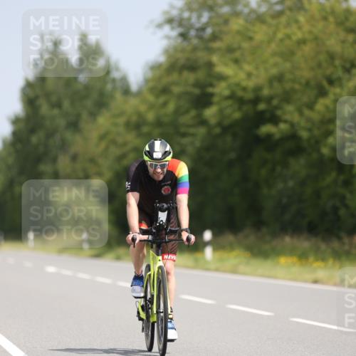 22.06.2025 - Viking Triathlon Yannick Fuchs http://msf.ph/oto/8104348 22.06.2025 12:07:42 Radfahren 11, 33, 97, 179, 420, 556 meine-sportfotos.de