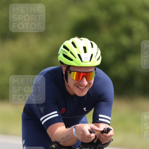 22.06.2025 - Viking Triathlon Yannick Fuchs http://msf.ph/oto/8104351 22.06.2025 11:28:01 Radfahren 86, 180, 454, 513, 639 meine-sportfotos.de