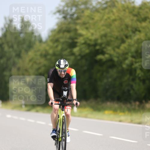 22.06.2025 - Viking Triathlon Yannick Fuchs http://msf.ph/oto/8104352 22.06.2025 12:07:42 Radfahren 11, 33, 97, 179, 420, 556 meine-sportfotos.de