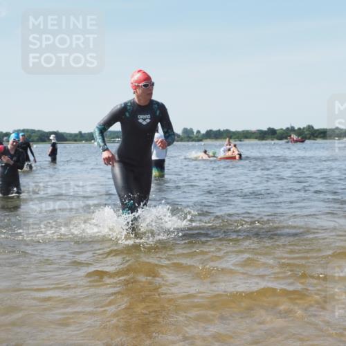 22.06.2025 - Viking Triathlon KatJ http://msf.ph/oto/8104358 22.06.2025 10:35:29 Schwimmen 20, 62, 107, 127, 134, 154, 204, 320, 395, 415, 482, 508, 602, 632 meine-sportfotos.de