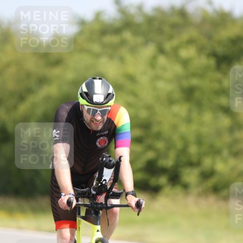 22.06.2025 - Viking Triathlon Yannick Fuchs http://msf.ph/oto/8104381 22.06.2025 12:07:43 Radfahren 11, 33, 97, 179, 396, 420, 556 meine-sportfotos.de