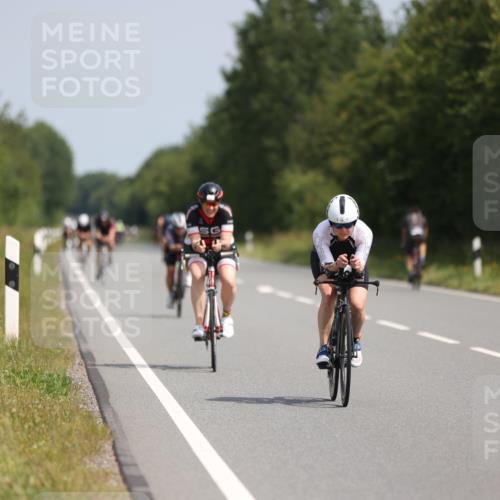22.06.2025 - Viking Triathlon Yannick Fuchs http://msf.ph/oto/8104387 22.06.2025 11:28:04 Radfahren 86, 180, 266, 433, 454, 639 meine-sportfotos.de