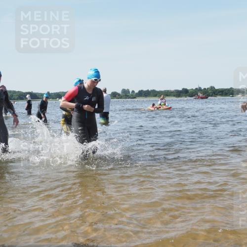 22.06.2025 - Viking Triathlon KatJ http://msf.ph/oto/8104429 22.06.2025 10:35:33 Schwimmen 20, 47, 62, 107, 127, 134, 154, 320, 395, 415, 482, 602, 632 meine-sportfotos.de