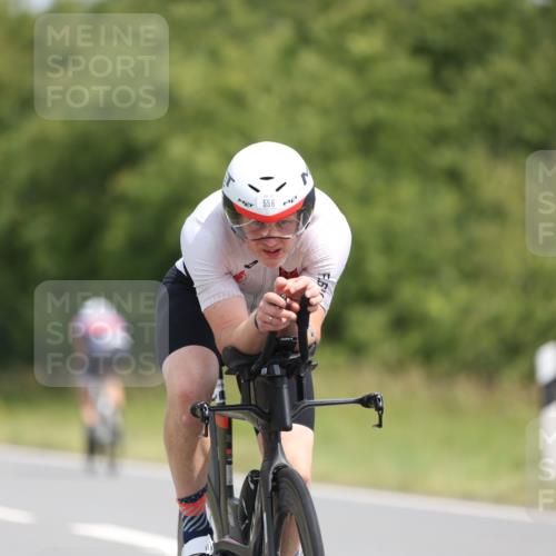 22.06.2025 - Viking Triathlon Yannick Fuchs http://msf.ph/oto/8104439 22.06.2025 12:07:48 Radfahren 97, 396, 556 meine-sportfotos.de