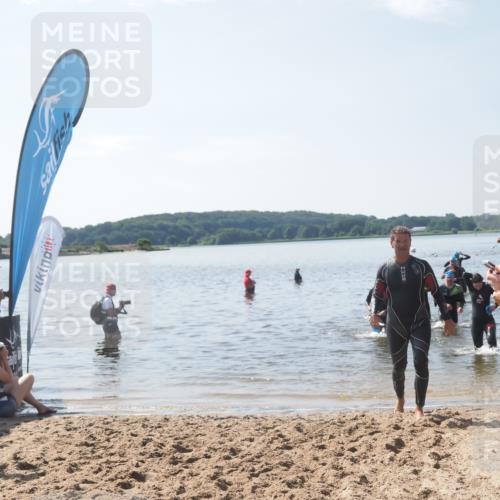 22.06.2025 - Viking Triathlon MichiJ http://msf.ph/oto/8104460 22.06.2025 10:47:41 Schwimmen 23, 71, 84, 183, 261, 285, 452, 606 meine-sportfotos.de