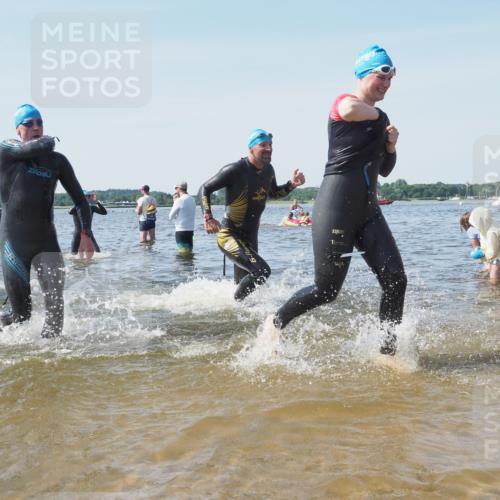 22.06.2025 - Viking Triathlon KatJ http://msf.ph/oto/8104469 22.06.2025 10:35:34 Schwimmen 20, 47, 62, 107, 127, 134, 154, 320, 395, 415, 482, 602 meine-sportfotos.de