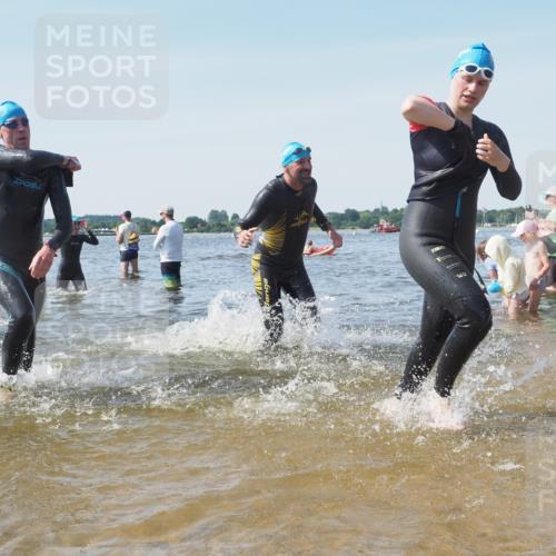 22.06.2025 - Viking Triathlon KatJ http://msf.ph/oto/8104482 22.06.2025 10:35:34 Schwimmen 20, 47, 62, 107, 127, 134, 154, 320, 395, 415, 482, 602 meine-sportfotos.de