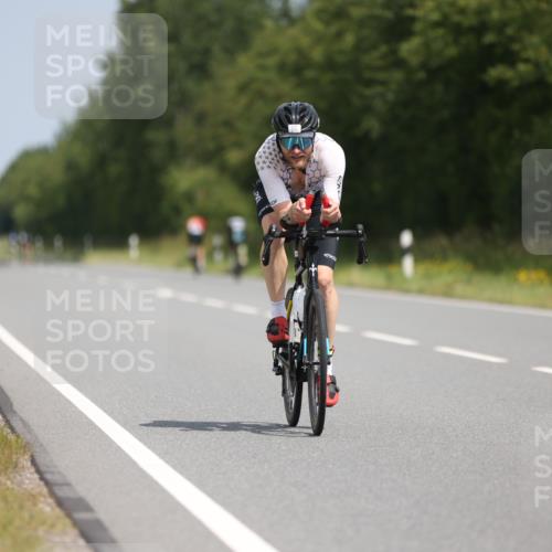 22.06.2025 - Viking Triathlon Yannick Fuchs http://msf.ph/oto/8104485 22.06.2025 12:07:52 Radfahren 157, 334, 396, 556 meine-sportfotos.de