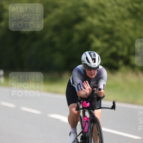 22.06.2025 - Viking Triathlon Yannick Fuchs http://msf.ph/oto/8104491 22.06.2025 11:28:09 Radfahren 86, 266, 331, 337, 433, 454, 459, 639 meine-sportfotos.de