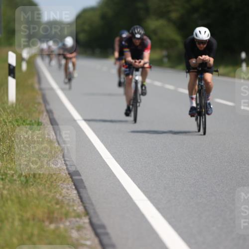 22.06.2025 - Viking Triathlon Yannick Fuchs http://msf.ph/oto/8104508 22.06.2025 11:28:10 Radfahren 86, 210, 266, 331, 337, 433, 454, 459, 639 meine-sportfotos.de