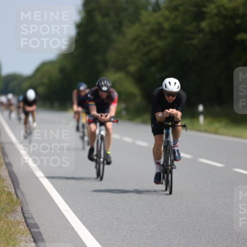22.06.2025 - Viking Triathlon Yannick Fuchs http://msf.ph/oto/8104514 22.06.2025 11:28:10 Radfahren 86, 210, 266, 331, 337, 433, 454, 459, 639 meine-sportfotos.de