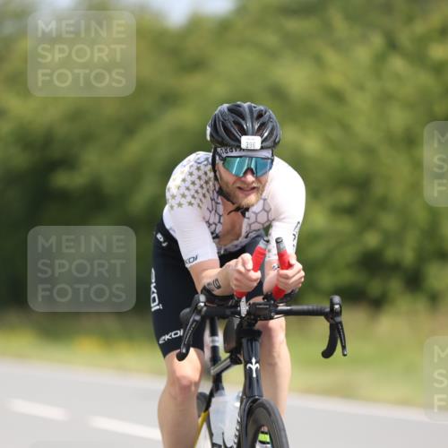 22.06.2025 - Viking Triathlon Yannick Fuchs http://msf.ph/oto/8104524 22.06.2025 12:07:53 Radfahren 157, 334, 396 meine-sportfotos.de