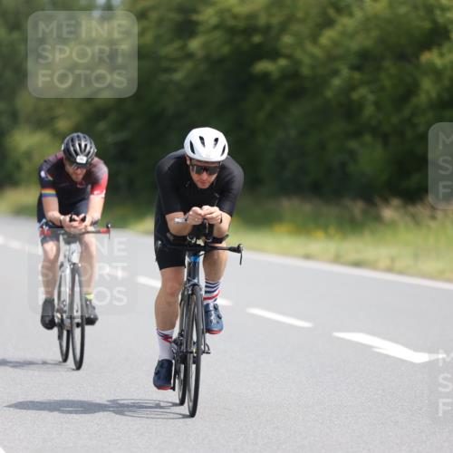22.06.2025 - Viking Triathlon Yannick Fuchs http://msf.ph/oto/8104526 22.06.2025 11:28:11 Radfahren 210, 266, 331, 337, 433, 454, 459, 639 meine-sportfotos.de