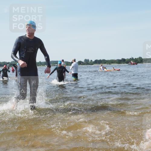 22.06.2025 - Viking Triathlon KatJ http://msf.ph/oto/8104534 22.06.2025 10:35:36 Schwimmen 20, 47, 62, 107, 127, 134, 154, 320, 395, 415, 482, 602 meine-sportfotos.de