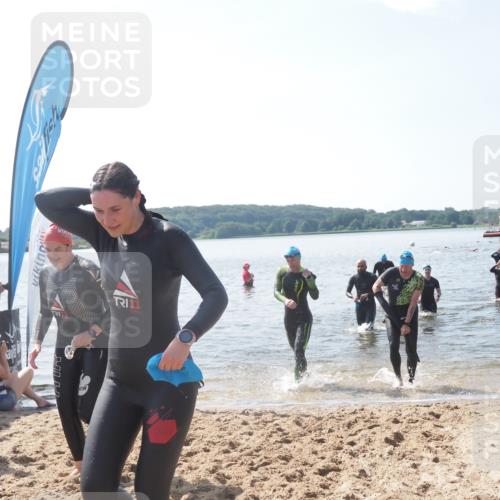 22.06.2025 - Viking Triathlon MichiJ http://msf.ph/oto/8104536 22.06.2025 10:47:48 Schwimmen 71, 84, 183, 190, 223, 261, 285, 452, 606 meine-sportfotos.de
