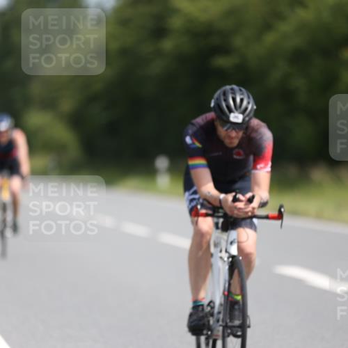 22.06.2025 - Viking Triathlon Yannick Fuchs http://msf.ph/oto/8104549 22.06.2025 11:28:12 Radfahren 210, 266, 331, 337, 433, 454, 459 meine-sportfotos.de