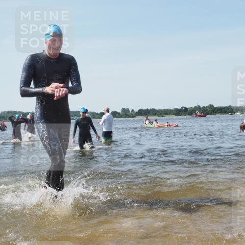 22.06.2025 - Viking Triathlon KatJ http://msf.ph/oto/8104554 22.06.2025 10:35:36 Schwimmen 20, 47, 62, 107, 127, 134, 154, 320, 395, 415, 482, 602 meine-sportfotos.de