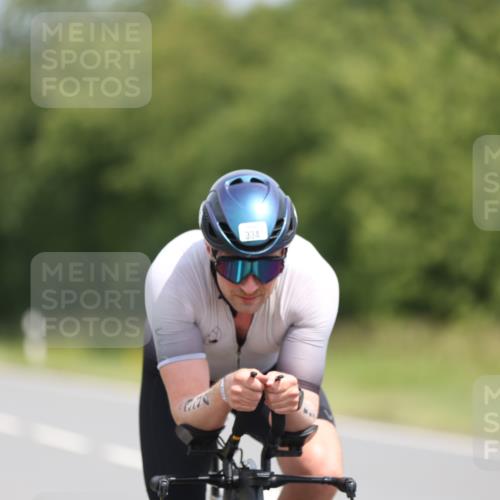 22.06.2025 - Viking Triathlon Yannick Fuchs http://msf.ph/oto/8104559 22.06.2025 12:08:00 Radfahren 157, 166, 325, 334, 468 meine-sportfotos.de