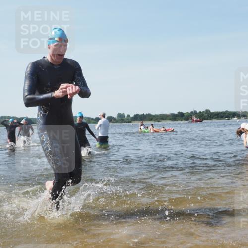 22.06.2025 - Viking Triathlon KatJ http://msf.ph/oto/8104562 22.06.2025 10:35:36 Schwimmen 20, 47, 62, 107, 127, 134, 154, 320, 395, 415, 482, 602 meine-sportfotos.de