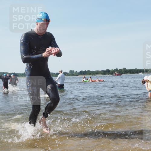 22.06.2025 - Viking Triathlon KatJ http://msf.ph/oto/8104569 22.06.2025 10:35:36 Schwimmen 20, 47, 62, 107, 127, 134, 154, 320, 395, 415, 482, 602 meine-sportfotos.de