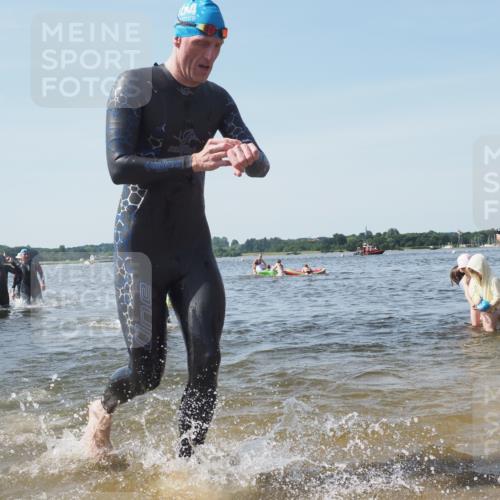 22.06.2025 - Viking Triathlon KatJ http://msf.ph/oto/8104581 22.06.2025 10:35:36 Schwimmen 20, 47, 62, 107, 127, 134, 154, 320, 395, 415, 482, 602 meine-sportfotos.de