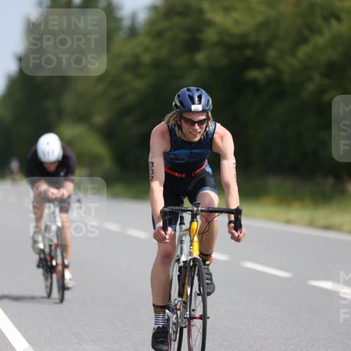 22.06.2025 - Viking Triathlon Yannick Fuchs http://msf.ph/oto/8104590 22.06.2025 11:28:14 Radfahren 210, 266, 269, 331, 337, 433, 459 meine-sportfotos.de