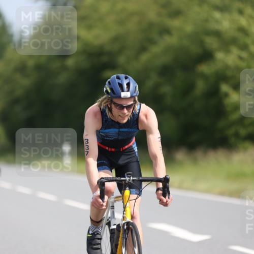 22.06.2025 - Viking Triathlon Yannick Fuchs http://msf.ph/oto/8104599 22.06.2025 11:28:14 Radfahren 210, 266, 269, 331, 337, 433, 459 meine-sportfotos.de