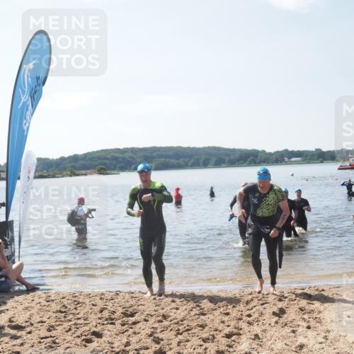 22.06.2025 - Viking Triathlon MichiJ http://msf.ph/oto/8104600 22.06.2025 10:47:50 Schwimmen 71, 84, 190, 223, 261, 285, 452 meine-sportfotos.de