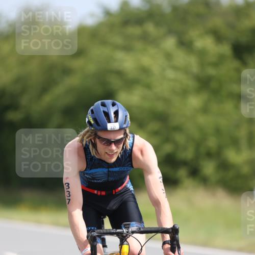 22.06.2025 - Viking Triathlon Yannick Fuchs http://msf.ph/oto/8104606 22.06.2025 11:28:15 Radfahren 210, 266, 269, 331, 337, 433, 459 meine-sportfotos.de