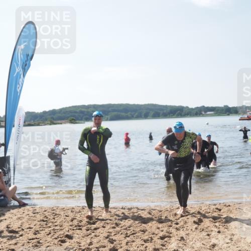 22.06.2025 - Viking Triathlon MichiJ http://msf.ph/oto/8104608 22.06.2025 10:47:51 Schwimmen 71, 84, 190, 223, 261, 285, 452 meine-sportfotos.de
