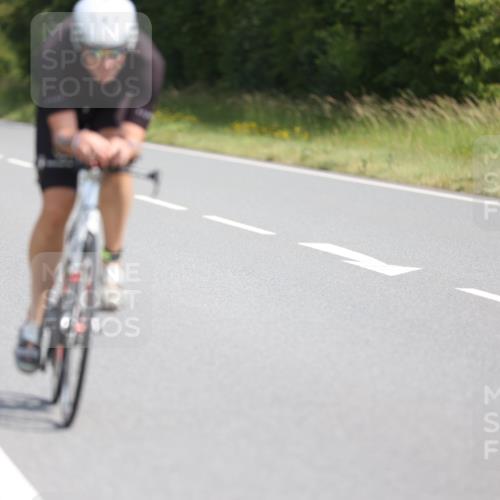 22.06.2025 - Viking Triathlon Yannick Fuchs http://msf.ph/oto/8104613 22.06.2025 11:28:15 Radfahren 210, 266, 269, 331, 337, 433, 459 meine-sportfotos.de