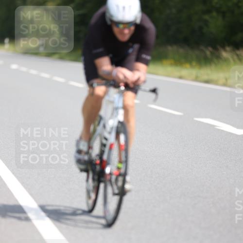 22.06.2025 - Viking Triathlon Yannick Fuchs http://msf.ph/oto/8104616 22.06.2025 11:28:15 Radfahren 210, 266, 269, 331, 337, 433, 459 meine-sportfotos.de