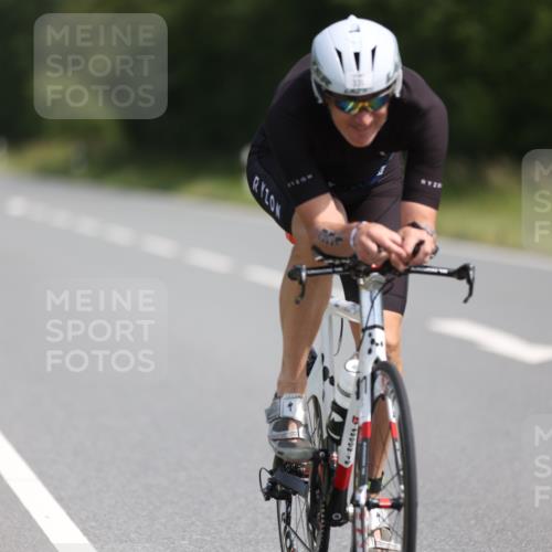 22.06.2025 - Viking Triathlon Yannick Fuchs http://msf.ph/oto/8104619 22.06.2025 11:28:16 Radfahren 210, 266, 269, 331, 337, 433, 459 meine-sportfotos.de