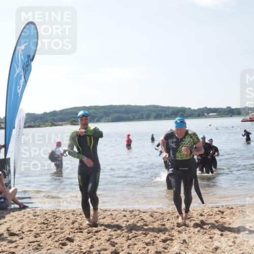 22.06.2025 - Viking Triathlon MichiJ http://msf.ph/oto/8104628 22.06.2025 10:47:51 Schwimmen 71, 84, 190, 223, 261, 285, 452 meine-sportfotos.de