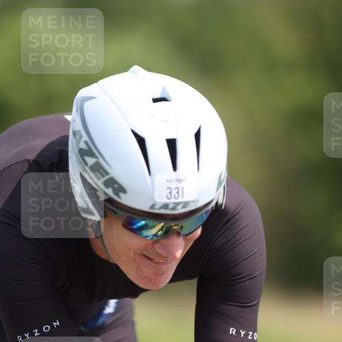 22.06.2025 - Viking Triathlon Yannick Fuchs http://msf.ph/oto/8104633 22.06.2025 11:28:16 Radfahren 210, 266, 269, 331, 337, 433, 459 meine-sportfotos.de