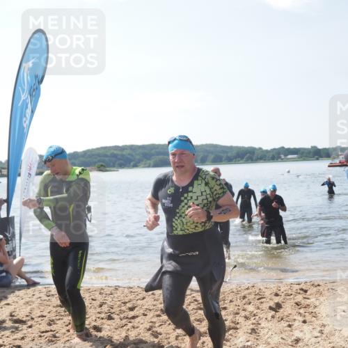 22.06.2025 - Viking Triathlon MichiJ http://msf.ph/oto/8104634 22.06.2025 10:47:52 Schwimmen 71, 84, 190, 223, 285, 452 meine-sportfotos.de