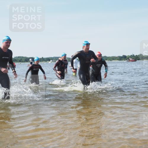 22.06.2025 - Viking Triathlon KatJ http://msf.ph/oto/8104650 22.06.2025 10:35:42 Schwimmen 20, 47, 62, 127, 134, 154, 415, 552, 602 meine-sportfotos.de