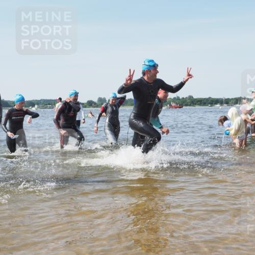 22.06.2025 - Viking Triathlon KatJ http://msf.ph/oto/8104665 22.06.2025 10:35:43 Schwimmen 20, 47, 62, 127, 134, 154, 415, 552, 602 meine-sportfotos.de