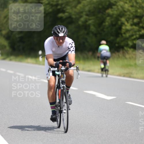 22.06.2025 - Viking Triathlon Yannick Fuchs http://msf.ph/oto/8104671 22.06.2025 12:08:13 Radfahren 29, 34, 46, 144, 164, 228, 297, 321, 451, 633 meine-sportfotos.de