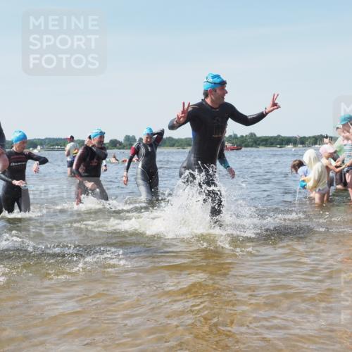 22.06.2025 - Viking Triathlon KatJ http://msf.ph/oto/8104673 22.06.2025 10:35:43 Schwimmen 20, 47, 62, 127, 134, 154, 415, 552, 602 meine-sportfotos.de