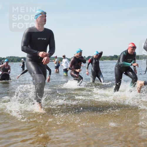 22.06.2025 - Viking Triathlon KatJ http://msf.ph/oto/8104685 22.06.2025 10:35:44 Schwimmen 20, 47, 62, 127, 134, 154, 265, 415, 552, 602 meine-sportfotos.de