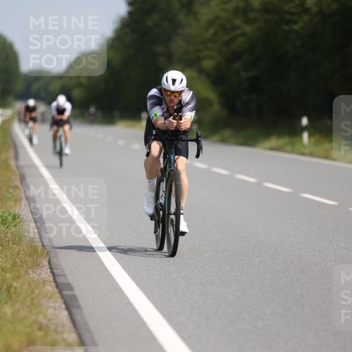 22.06.2025 - Viking Triathlon Yannick Fuchs http://msf.ph/oto/8104692 22.06.2025 11:28:22 Radfahren 22, 210, 211, 269 meine-sportfotos.de