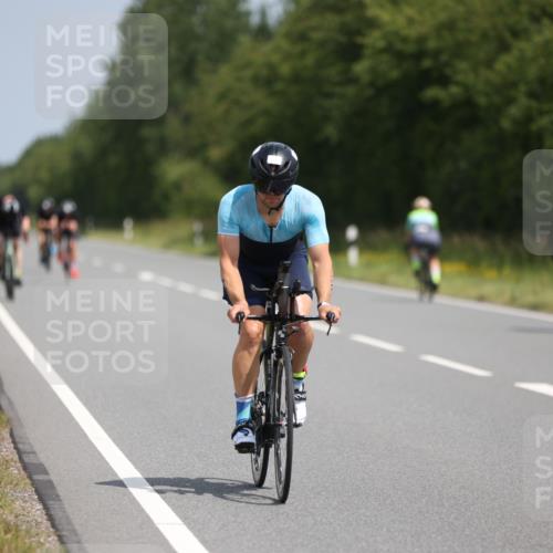 22.06.2025 - Viking Triathlon Yannick Fuchs http://msf.ph/oto/8104707 22.06.2025 12:08:15 Radfahren 29, 34, 46, 144, 164, 228, 297, 321, 451, 633 meine-sportfotos.de