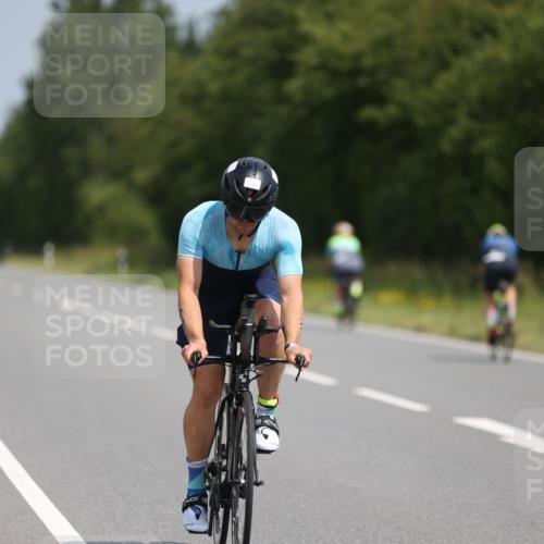 22.06.2025 - Viking Triathlon Yannick Fuchs http://msf.ph/oto/8104712 22.06.2025 12:08:15 Radfahren 29, 34, 46, 144, 164, 228, 297, 321, 451, 633 meine-sportfotos.de