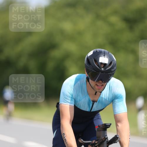 22.06.2025 - Viking Triathlon Yannick Fuchs http://msf.ph/oto/8104723 22.06.2025 12:08:16 Radfahren 29, 34, 46, 144, 164, 228, 297, 321, 451, 633 meine-sportfotos.de