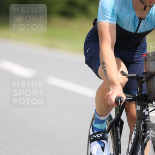 22.06.2025 - Viking Triathlon Yannick Fuchs http://msf.ph/oto/8104726 22.06.2025 12:08:16 Radfahren 29, 34, 46, 144, 164, 228, 297, 321, 451, 633 meine-sportfotos.de