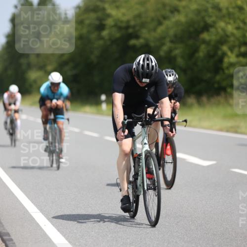 22.06.2025 - Viking Triathlon Yannick Fuchs http://msf.ph/oto/8104737 22.06.2025 12:08:20 Radfahren 34, 46, 91, 164, 192, 297, 321, 451, 633 meine-sportfotos.de